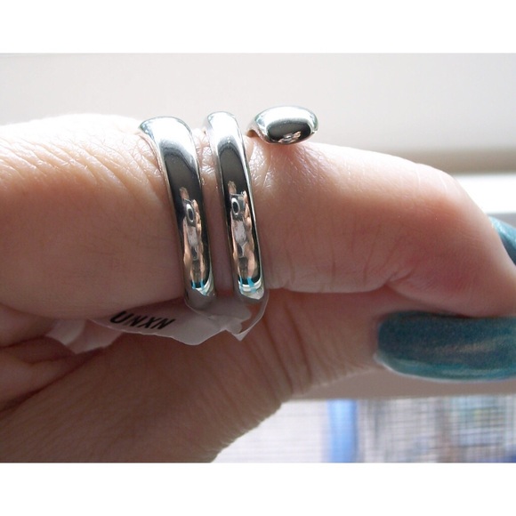 STAINLESS STEEL Unique High Polished Swirl Ring - Picture 5 of 13